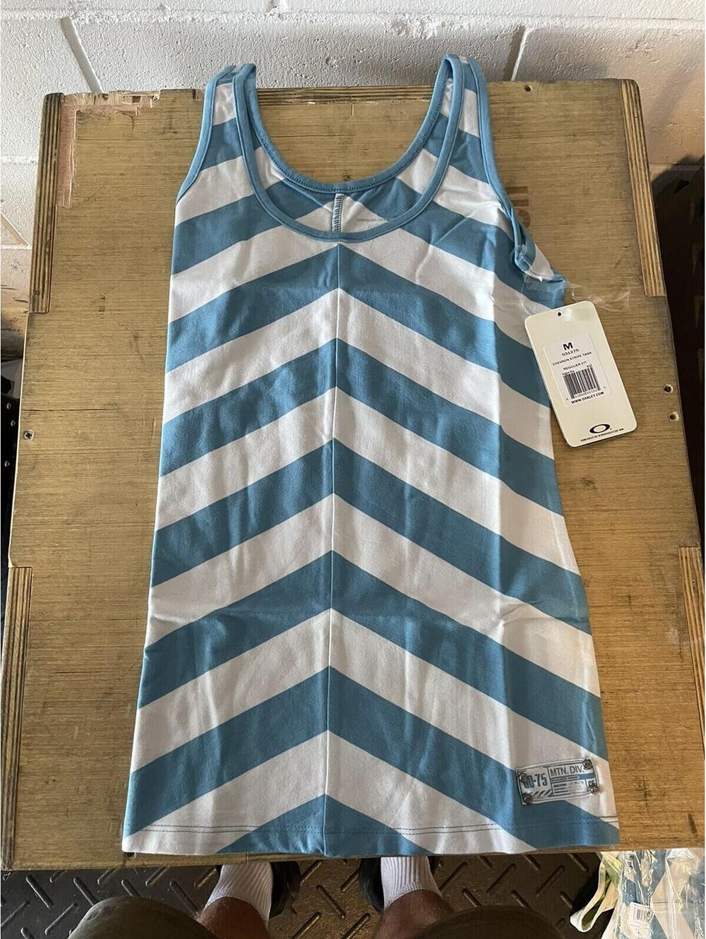 Oakley Chevron Stripe Tank Niagra Blue Size Med new